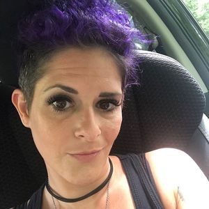 Meet your Posher, Dana